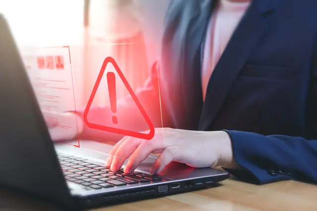 Unbekannte Täter infizierten den Computer eines 76-jährigen Klagenfurters mit Schadsoftware. (Symbolfoto) | Foto: stock.adobe.com/at/Midnight Studio