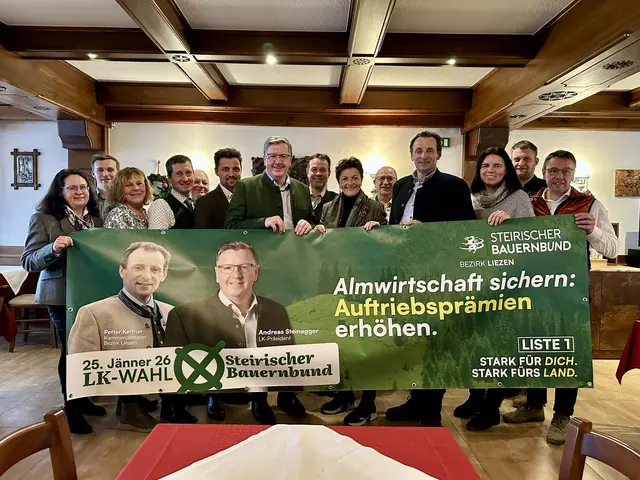 Die Mitglieder des Bauernbundes präsentierten im Gasthaus Poschenhof in Wörschach ihre Kandidaten und Schwerpunkte für die Wahl am 25. Jänner. | Foto: MeinBezirk/Christoph Schneeberger