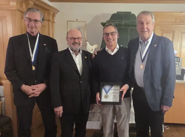 Herbert Stockinger, Wolfgang Bobowski, der neue Preisträger Wolfgang Aigner und Klaus Enengl – sie alle sind Träger des „George F. Hixson Fellowship Award“. | Foto: Kiwanis/J. Schauberger