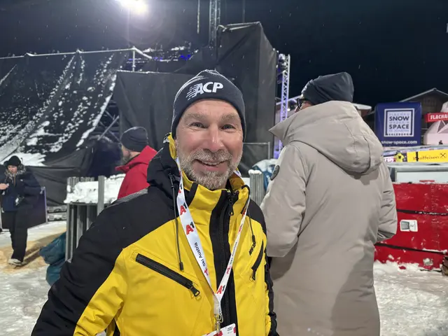 Fußball-Experte Roman Mählich kam als Zuseher zur Star Challenge in Flachau. | Foto: Emanuel Hasenauer