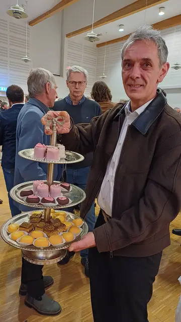 Günter Brentrup vom Schloss Gloggnitz sorgte für Süßes. | Foto: soko.at
