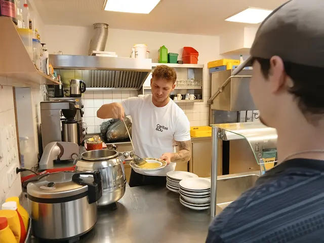 Bis zu 130 Menschen suchen täglich in der Caritas Wärmestube Schutz vor den eisigen Temperaturen.  | Foto: Caritas OÖ