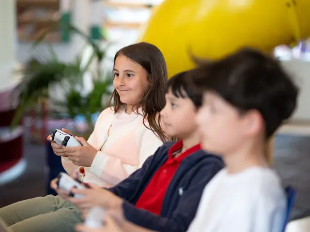 Der kostenlose Spiele-Nachmittag findet am Samstag, 24. Jänner, von 14 bis 16 Uhr in der WienXtra-Spielebox, Albertgasse 35, statt. | Foto: Barbara Mair