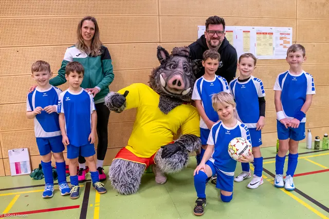 Mannschaften in den Altersklassen U7 bis U17 traten beim 12. Tullner Futsal Cup powered by BILLA in 30 Einzelturnieren im Hallenfußball gegeneinander an. | Foto: BILLA / Robert Harson