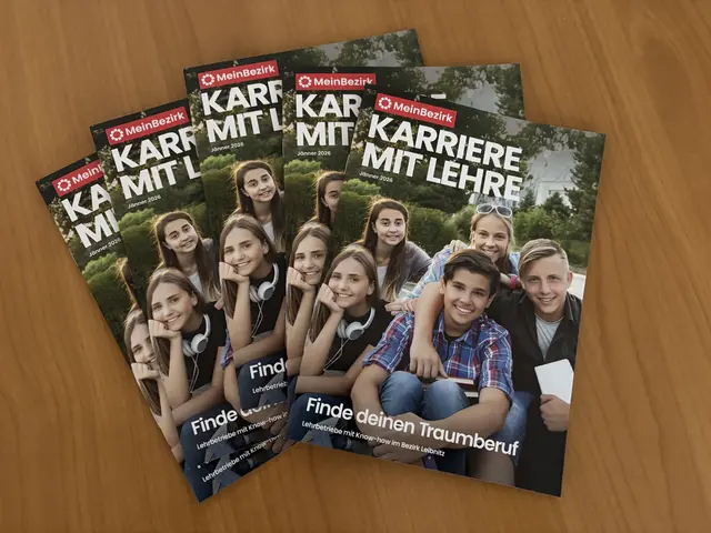 Das neue Magazin "Karriere mit Lehre" ist soeben druckfrisch eingelangt und liegt auch im MeinBezirk-Leibnitz-Büro auf. | Foto: B. Gady