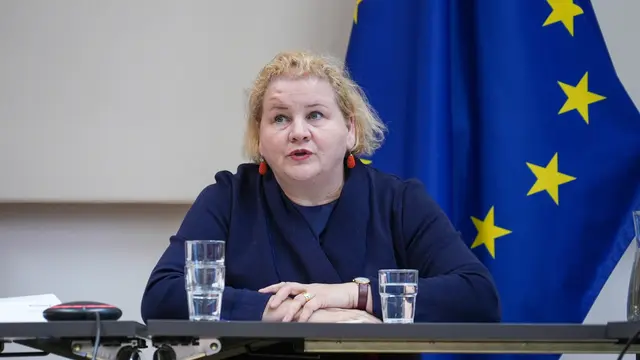 Sozialministerin Korinna Schumann (SPÖ) präsentierte am Dienstag die neue Kampagne zur Teilpension.  | Foto: MeinBezirk/Andreas Pölzl