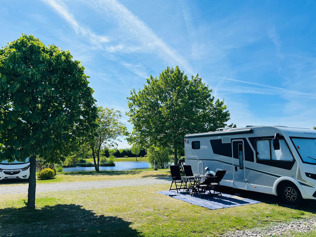 Mit mehr als 5.000 sehr guten Bewertungen konnte der 2021 eröffnete Campingplatz innerhalb weniger Jahre den ersten Platz im camping.info Award erreichen. | Foto: Johanna Risse