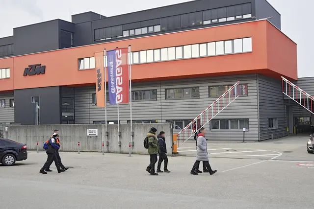 Bei KTM kommt es erneut zu einem Stellenabbau. | Foto: Manfred Fesl/Archiv