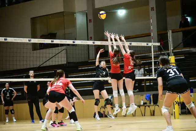 Mit einem sehr jungen Kader (Durchschnittsalter ca. 15 Jahre) startete man gut und erspielte sich schnell einen Vorsprung von sechs Punkten.  | Foto: Julian Haghofer