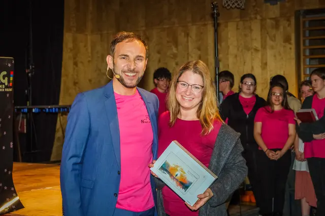 Organisator Gerhard Wailzer begeistert junge Menschen für Naturwissenschaften. | Foto: Andreas Hellerschmid