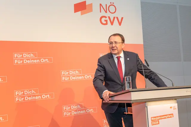 Bei der Ansprache von Bürgermeister Matthias Stadler beim GVV-Neujahrsempfang war auch die Gemeinderatswahl Thema. Sein Ziel: Die Absolute. | Foto: NÖ GVV/Werner Jäger