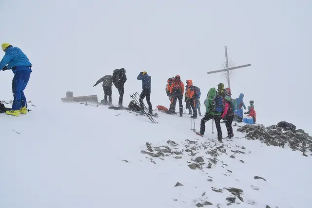 Eine Preberlauf-Impression (Archivfoto) aus einem der Vorjahre. Beim Preberlauf in Tamsweg nehmen normalerweise stets so in etwa 500 Leute teil. | Foto: pjw