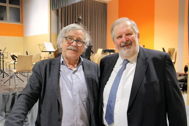 Dirigent Ernst Wedam und Organisator Hugo Orgl von KuMo | Foto: Cescutti