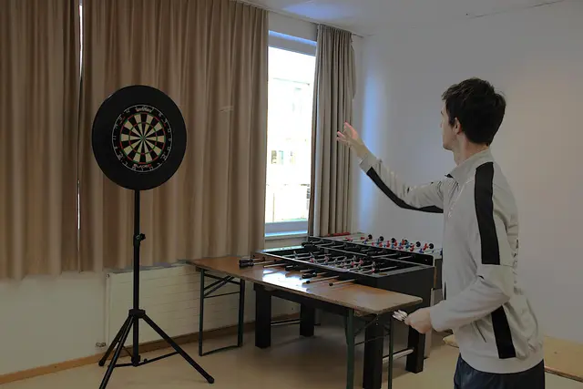 Ein bisschen "Ally Pally" Feeling wurde mit einer Dartscheibe für die Pausen auch geboten!