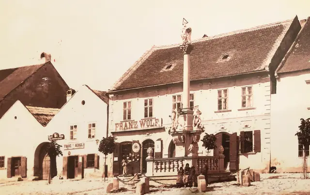 Neusiedl: Ansicht Dreifaltigkeitssäule | Foto: Stadtarchiv Neusiedl am See