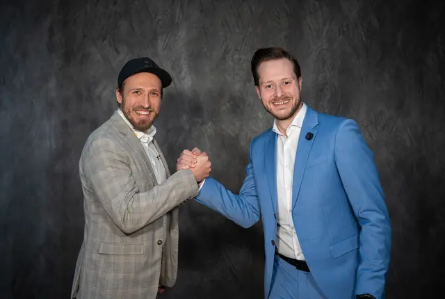 Der neue CRO Philipp Hahnl (rechts) mit COO Johannes Ehrhart. | Foto: CASABLANCA hotelsoftware