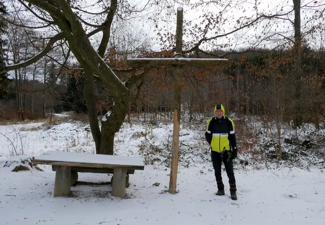 Beim Kreuz nahe der Stiftshütte