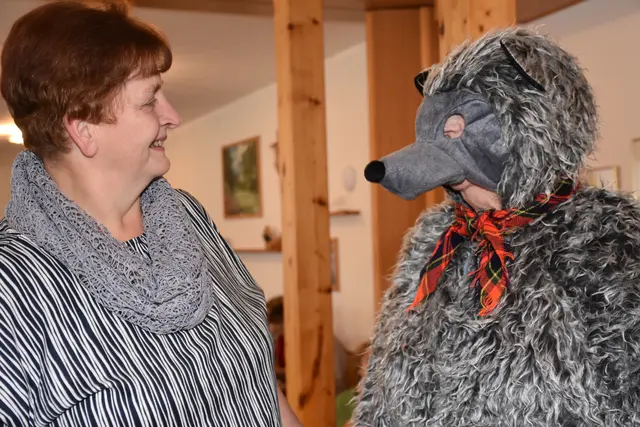 Der Seniorenbund Pabneukirchen lud zu einem unterhaltsamen Nachmittag bei Tanz, Musik und Unterhaltung.  | Foto: Zinterhof