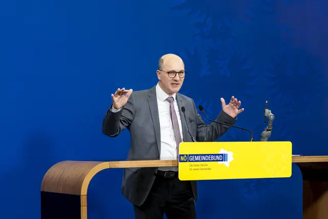 Gemeindebundpräsident Hannes Pressl warnt vor der immer weiter auseinanderklaffenden Finanzschere in den Gemeinden. | Foto:  David Schreiber