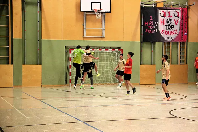 Action pur bei der 16. ausverkauften Auflage vom Stainzer Hallenturnier!