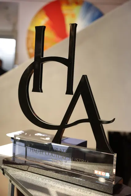 Das Finale des Haute Couture Austria Award fand in der Heidi Horten Collection in Wien statt. | Foto: Katharina Schiffl