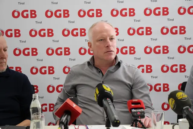 Michael Schöpf, Betriebsratsvorsitzender bei ÖBB Postbus, berichtet von zunehmender Gewalt und Drohungen gegen Buslenkerinnen und Buslenkern, besonders bei Nacht- und Spätdiensten. | Foto: ÖGB Tirol