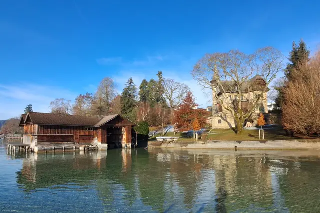 Immer wieder schön finde ich den Blick zur
 bekannten PAULIK-VILLA.