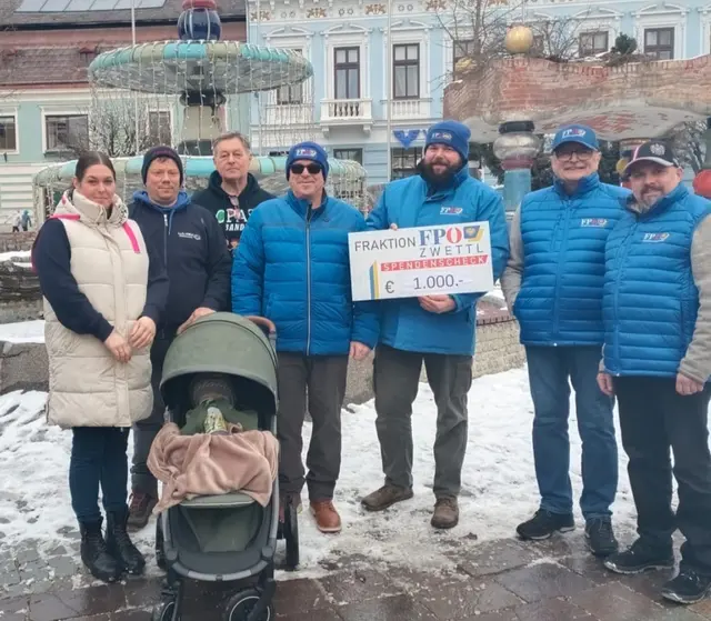 1.000 Euro Erlös vom Punschstand der FPÖ Zwettl wurde dem Verein übergeben. | Foto: Benefizverein Waldviertel