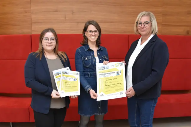 Gesundheitsgemeinderätin Silvia Übelbacher (SPÖ), Lerntrainerin Karin Holzmann und Kulturgemeinderätin Claudia Weinbrenner (ÖVP). | Foto: Stadt Amstetten