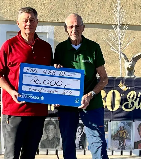 Karl Geyer spendete seine "Geschenke" zum 80er. | Foto: Benefizverein Waldviertel