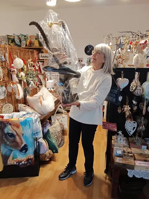 Eine große Tierskulptur gab es als dritten Preis zu gewinnen. | Foto: Moser