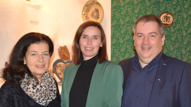 Von links: Euregio-Obfrau Gabriele Lackner-Strauss, Christa Winklehner und Geschäftsstellenleiter Christoph Artner-Sulzer. | Foto: Euregio