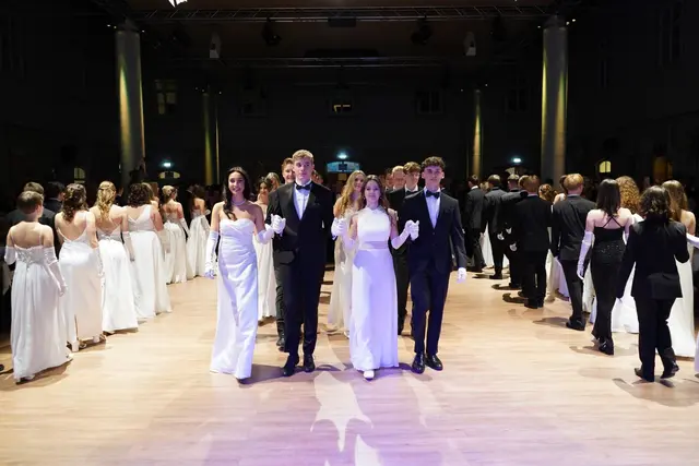 Bei der Ball-Eröffnung. | Foto: Gymnasium Tulln