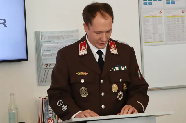 HBM Alexander Freidl sprach zum Bereich Funkwesen | Foto: Gerhard Langmann