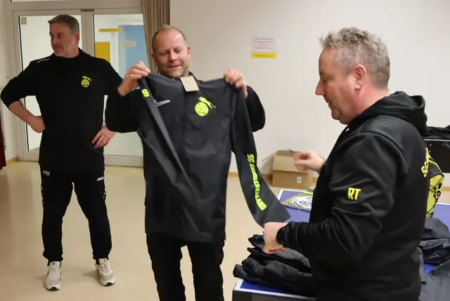 Alle Jacken fanden ihre Abnehmer | Foto: Gerhard Langmann