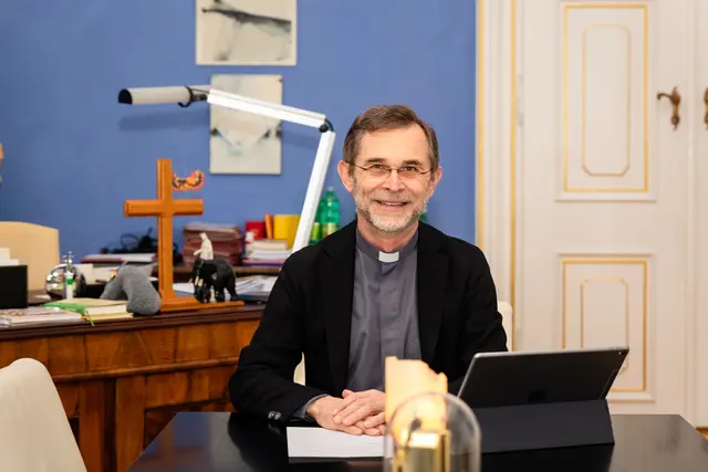  "Gott will mich nicht perfekt, sondern verfügbar", stellte Josef Grünwidl nach seiner Ernennung durch den Papst zum neuen Wiener Erzbischof fest. | Foto:  Erzdiözese Wien/Stephan Schönlaub