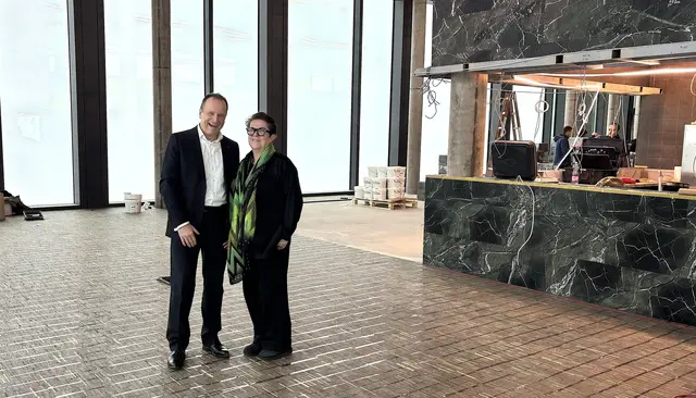 Arcotel CEO Martin Lachout und General Managerin Gundula Schimek im künftigen Restaurant „Q27“. | Foto: MeinBezirk OÖ