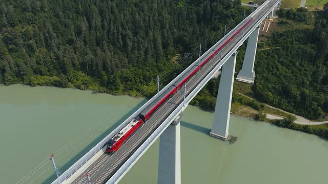 Über die imposante Jauntalbrücke geht es für die Köflacher Pensionisten mit der neuen Koralmbahn von Graz nach Klagenfurt. | Foto: ÖBB