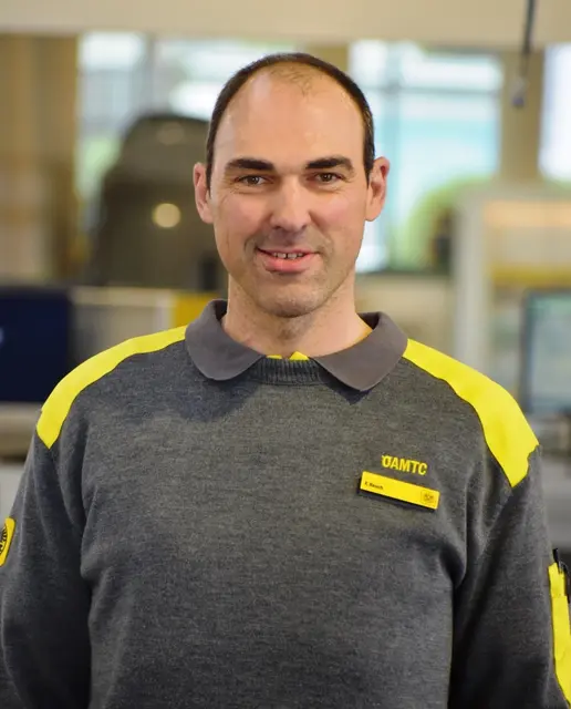 Franz Resch, der ÖAMTC-Stützpunktleiter in Tamsweg, blickt auf ein einsatzstarkes Jahr 2025 zurück.  | Foto: ÖAMTC Salzburg