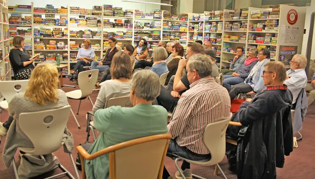 Die Jahresplanung der Stadtbücherei 2026 wurde beschlossen, die neben dem laufenden Medienankauf und der Weiterführung des Streamingdienstes Filmfriend ein vielfältiges Veranstaltungsprogramm, zahlreiche Kooperationen und mehrere ehrenamtlich geführte Projekte umfasst. | Foto: Stadt Bruck