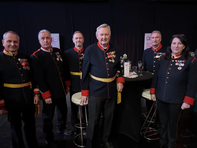 Auch das Wiener Neustädter Bürgerkorps wohnte der Veranstaltung bei. | Foto: Zezula