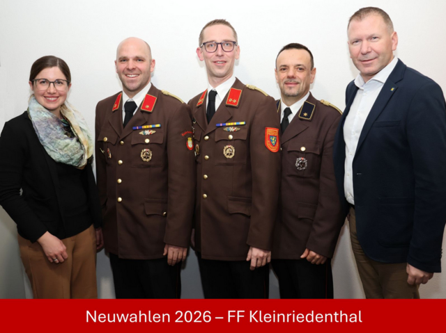Kleinriedenthal: Vizebürgermeisterin Claudia Schnabl, Feuerwehrkommandant-Stv. Andreas Sattler, Feuerwehrkommandant Andreas Elmer, Leiter des Verwaltungsdienstes Werner Mödl, Bürgermeister Stefan Lang | Foto: BFKDO Hollabrunn