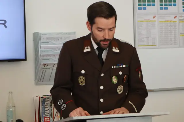 Maschinen und Geräte waren die Sache von OLM Alexander Jöbstl | Foto: Gerhard Langmann