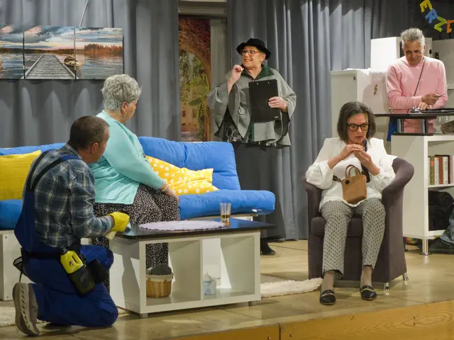 Halbpension mit Leiche: Eine Kriminalkomödie mit einem Mord, dem Kampf um fünf Sterne und die ewige Frage: Wer war es? | Foto: Schindler