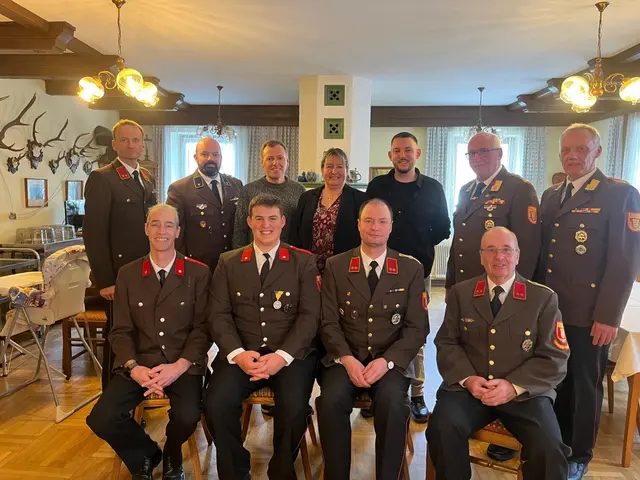 Das neu gewählte Feuerwehrkommando der Freiwilligen Feuerwehr Loich. | Foto: Freiwillige Feuerwehr Loich