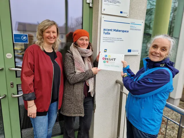 Die Initiatorinnen Julia Uhlik, Leiterin accent Makerspace Tulln, Christina Adorjan vom Verein TechnologyKids und Sabine Klimisch, Geschäftsführerin Das LEADER Team – Donau NÖ-Mitte | Foto: accent