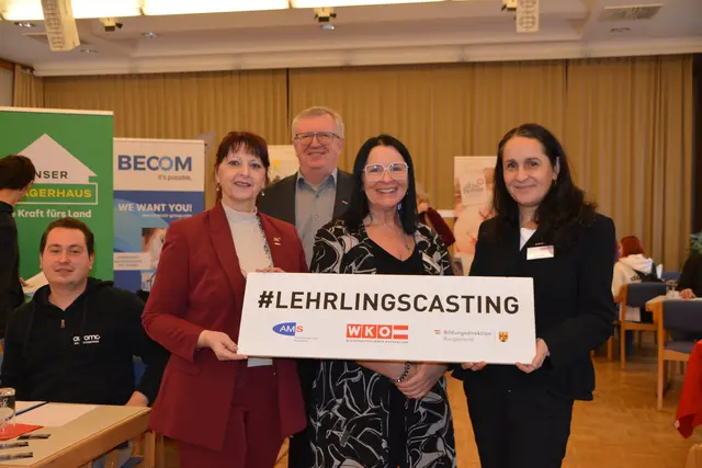 Die Wirtschaftskammer und das AMS, sowie die Bildungsdirektion organisierten das Lehrlingscasting. Am Foto: Mitarbeiter des Lagerhaus li, Martina Mohapp, Fredi Fellinger, Jutta Mohl und Sandra Lehner. | Foto: Rosenberger Victoria