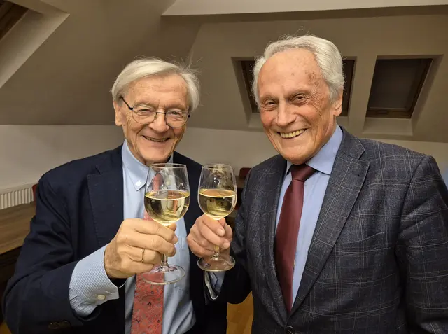 Woflgang Schüssel (links) hielt auf Einladung von Josef Höchtl (rechts) eine viel beachtete Rede in Klosterneuburg. | Foto: Andreas Hochmuth
