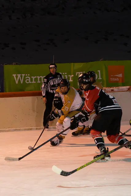 Im Spiel am Donnerstag besiegte der EHC Raiba St. Jodok den IEC Imst mit 6:3. Der Einzug ins Finale des Grunddurchgangs rückt damit in greifbare Nähe. | Foto: Johannes Jenewein