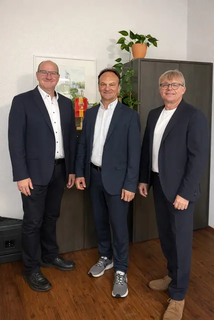 Der designierte Vizebürgermeister Jürgen Gaigg mit Bürgermeister Peter Harringer und Vizebürgermeister Karl Haas (v.l.). | Foto: ÖVP Regau